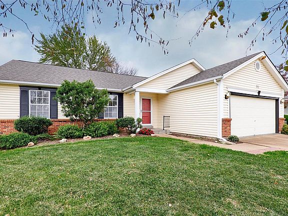 2nd image of 315 Jana Dr