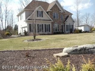 72 Fieldstone Way, Mountain Top, PA