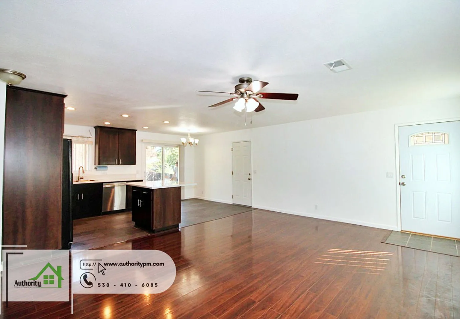 2 bed, 1.0 bath, 884 sqft, $1,600 — Photo 4