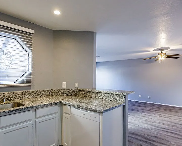 5036 S Rainbow Blvd #104 — Photo 13