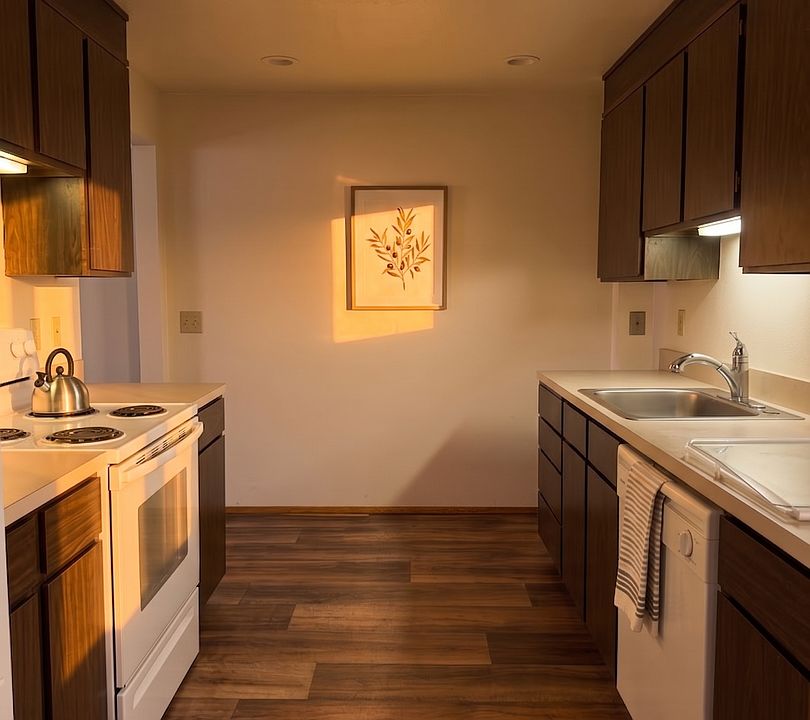 1st image of 8732 Phinney Ave N APT 201