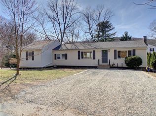 111A Kitemaug Rd, Uncasville, CT 06382