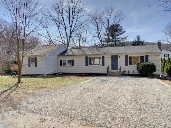 111 A Kitemaug Road, Montville, CT 06382