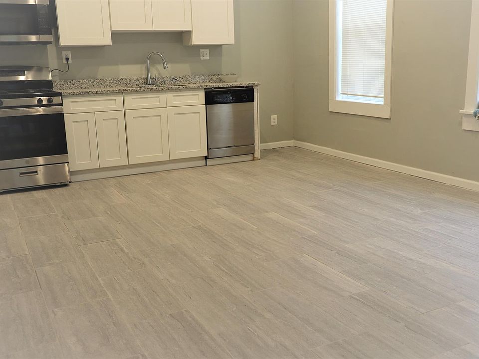1st image of 958 N Avers Ave #2