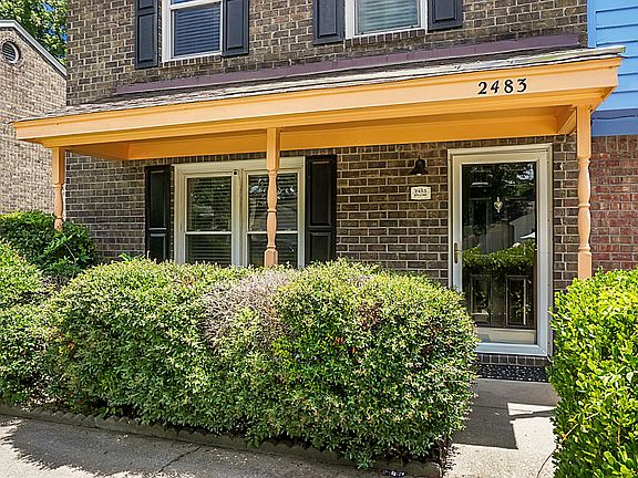 3rd image of 2483 Realm St