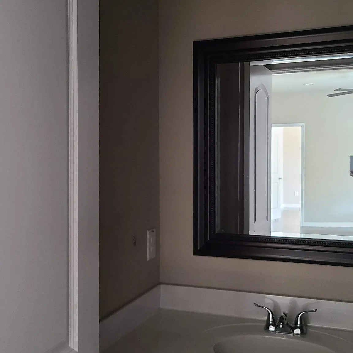 2 bed, 994 sqft, $1,200 — Photo 3