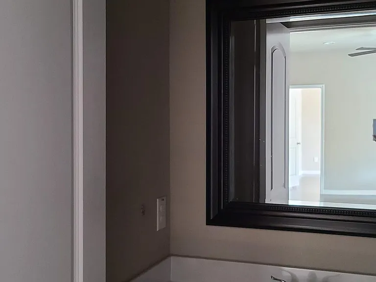 611 S Campbell St #A — Photo 3