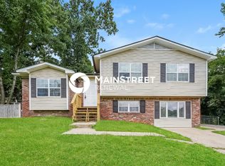 5070 Rick Dr, Pinson, AL 35126