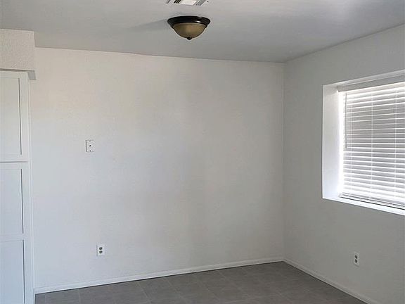 5th image of 583 N Arciga Dr