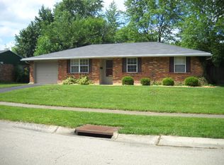 6832 Laurelview Dr, Dayton, OH 45424