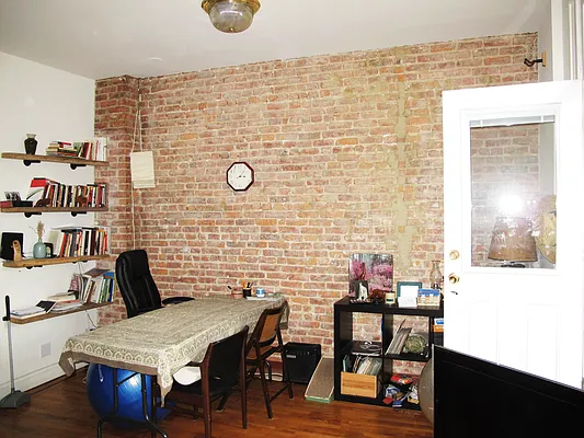 Rented by Stewart Harrison LLC | media 17