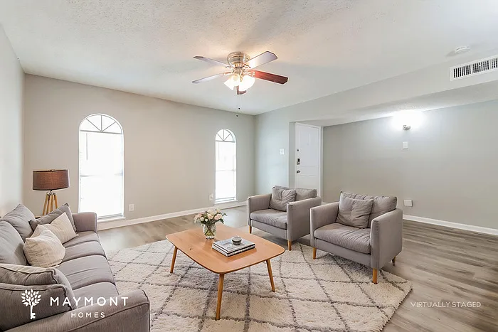 3 bed, 2.0 bath, 1860 sqft, $1,995 — Photo 4