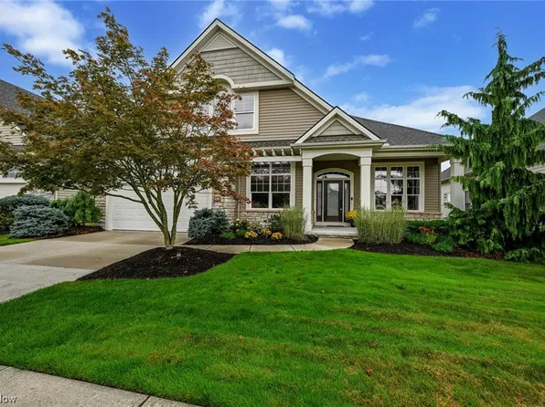 224 Prestwick Dr, Broadview Heights, OH 44147