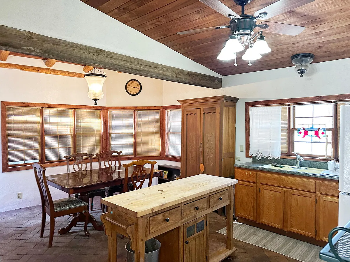 Building Photo - 621 Tecolote St #1