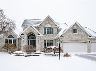 194 Red Hickory Dr, Rochester, NY 14626