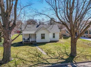 216 Monroe St, Traverse City, MI 49684