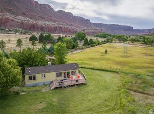 9 W Chamisa Ln, Moab, UT 84532