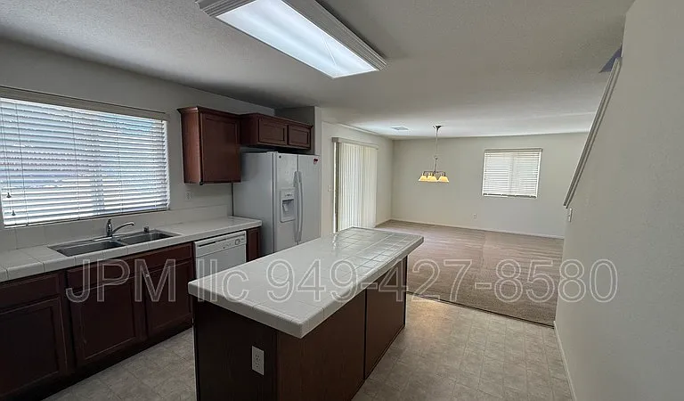 330 Bulluno Dr — Photo 5