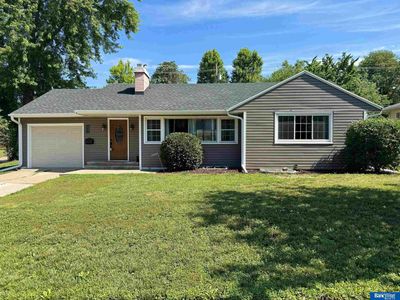 708 E 13th St, Crete, NE, 68333