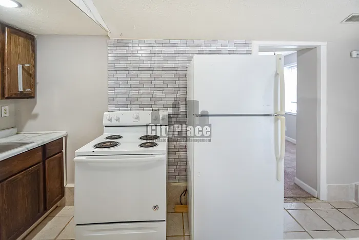 2633 S Randolph St #B — Photo 9