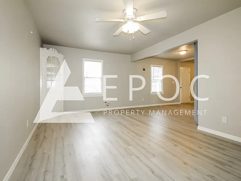 3029 NW 10th St — Photo 8