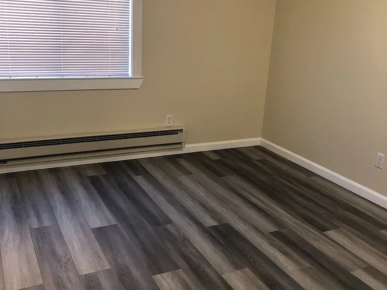 2070 University Avenue — Photo 51