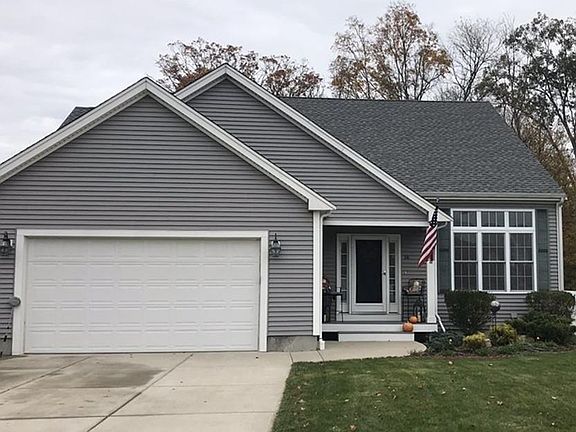 2nd image of 38 Apple Tree Ln