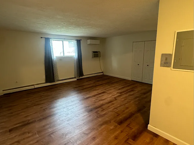 196 Commercial St #309 — Photo 10