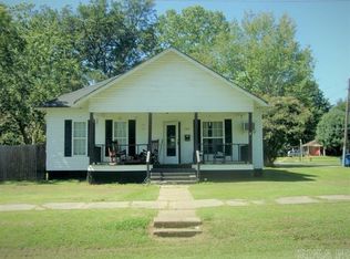 302 N Fordyce St, Rector, AR 72461