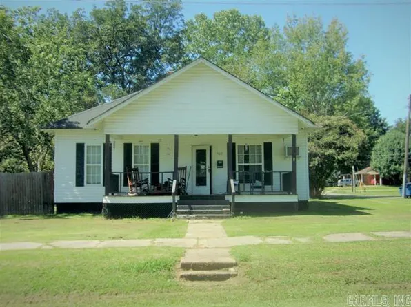 302 N Fordyce St, Rector, AR 72461