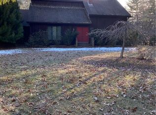 110 Mail Rd, Exeter, RI 02822