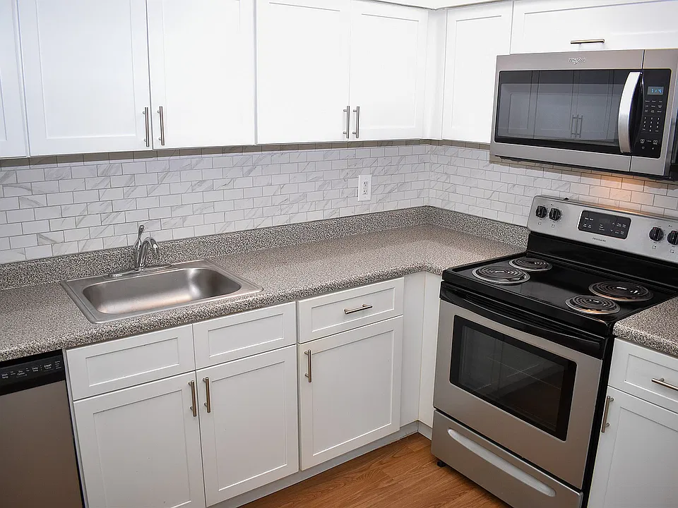 Valley Stream Apartments