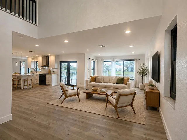 5 bed, 2341 sqft, $6,800 — Photo 4