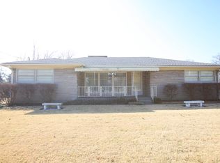 1702 Herr Ln, Graymoor Devondale, KY 40222