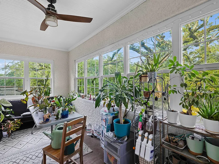 2438 Palmer Ave — Photo 6