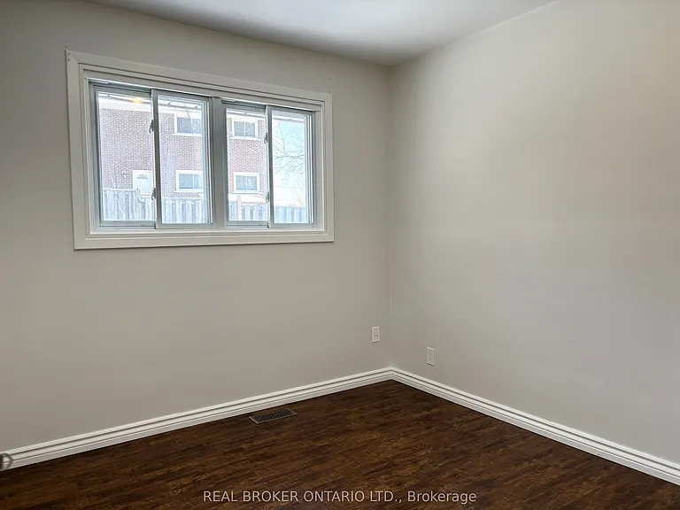 327 Dover St #MAIN FL — Photo 10