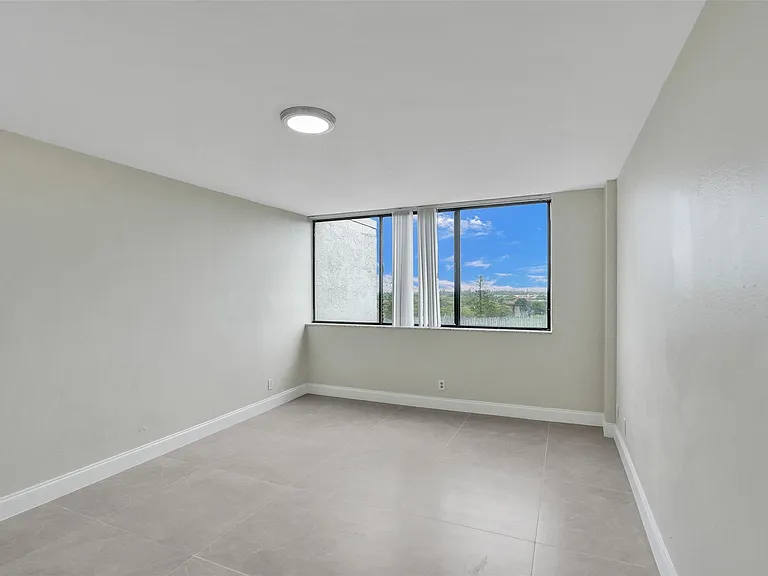 4222 Inverrary Blvd #4810 — Photo 43
