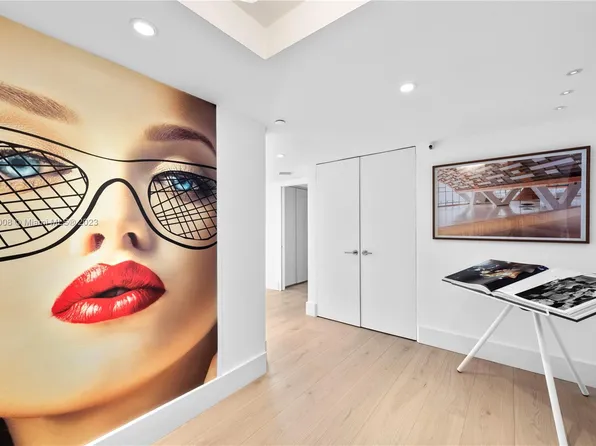 10 Venetian Way APT 1401, Miami Beach, FL 33139