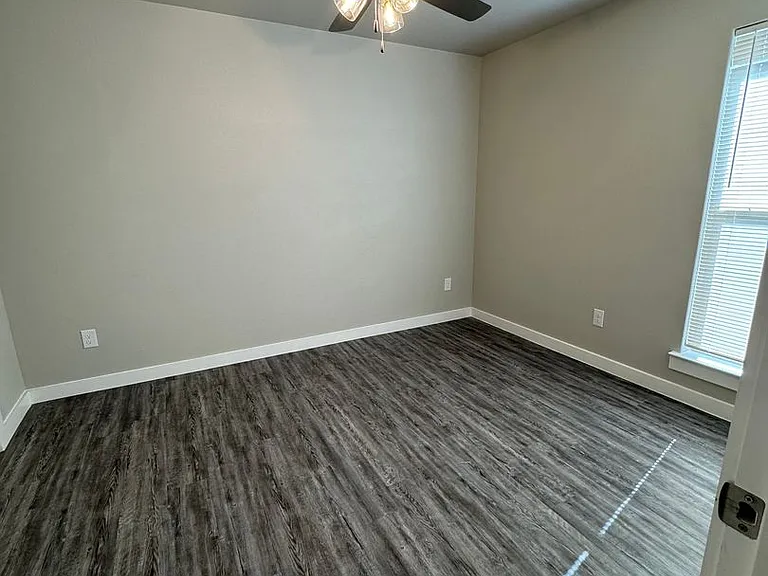 3208 Corpus Ave — Photo 10