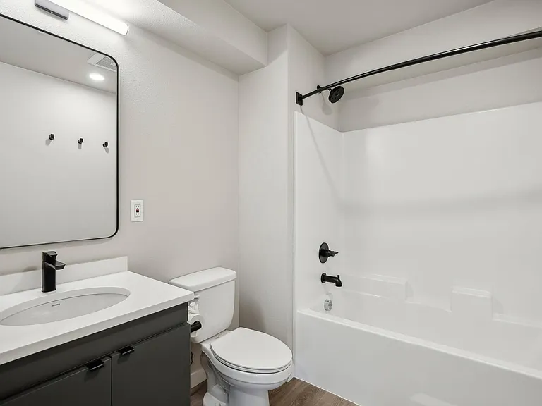 5480 NE 36th Ave — Photo 23