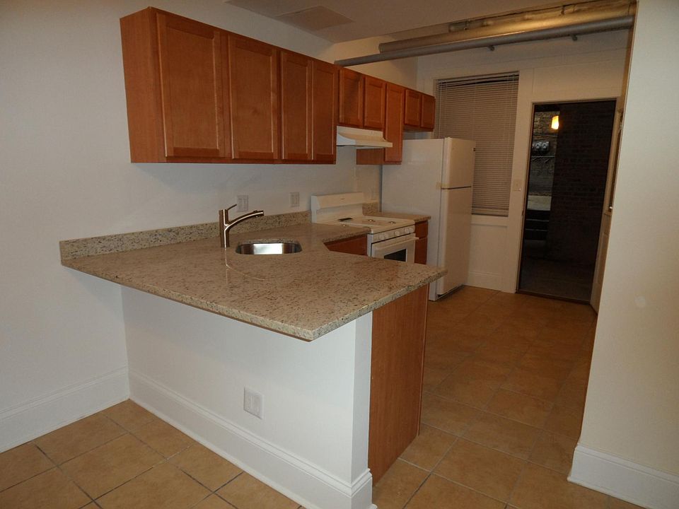 1st image of 4900 N Monticello Ave