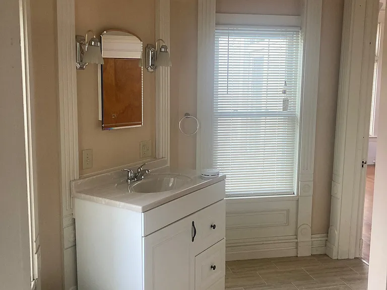 36 Washington St #3 — Photo 7
