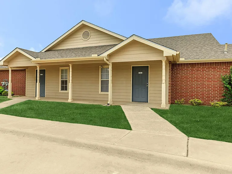 Charming Apartments at Limestone Ridge