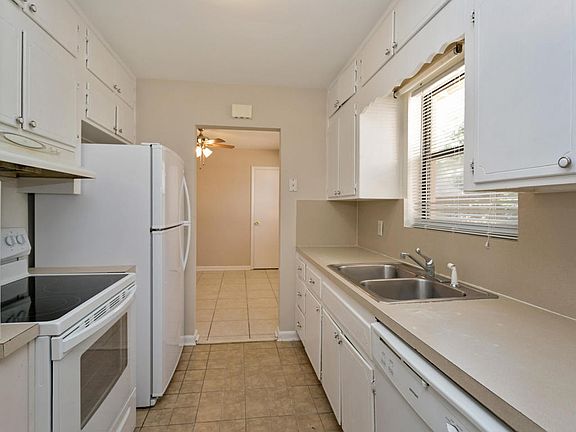 5th image of 3128 Woodtop Dr