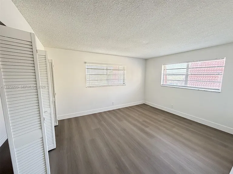 22605 SW 66th Ave #403 — Photo 7