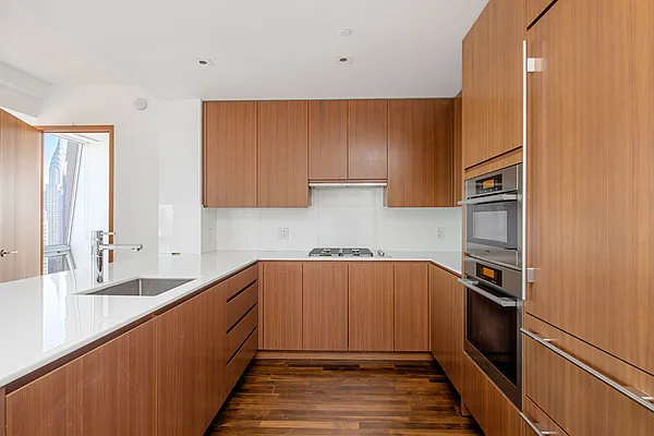 Rented by R New York | media 26