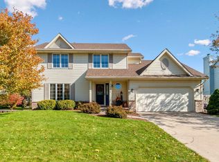 1001 NW Cedarwood Dr, Ankeny, IA 50023