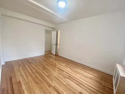 Rented by Bond New York | media 14