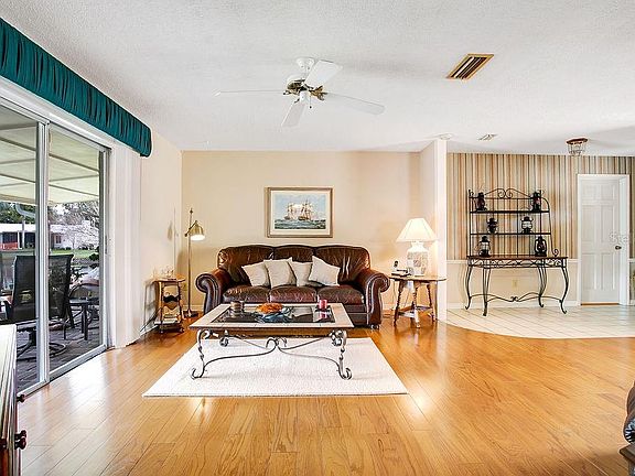 4th image of 3307 Florene Dr