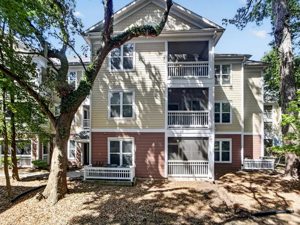 300 Bucksley Ln Unit 302, Daniel Island, SC 29492